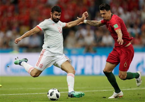 科莫vs萨索洛：尼科-帕斯、阿尔韦托-莫雷诺首发，马蒂奇、贝拉尔迪出战