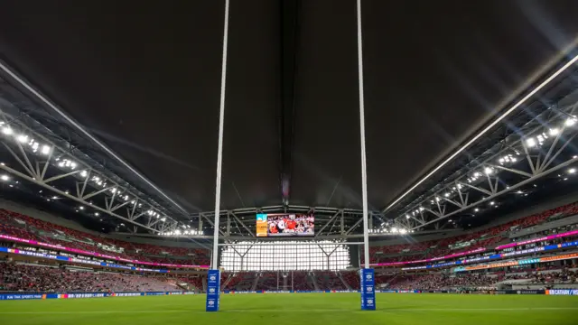 镜报：麦克托米奈上赛季意甲收官战亲签球衣成交价超2.4万欧